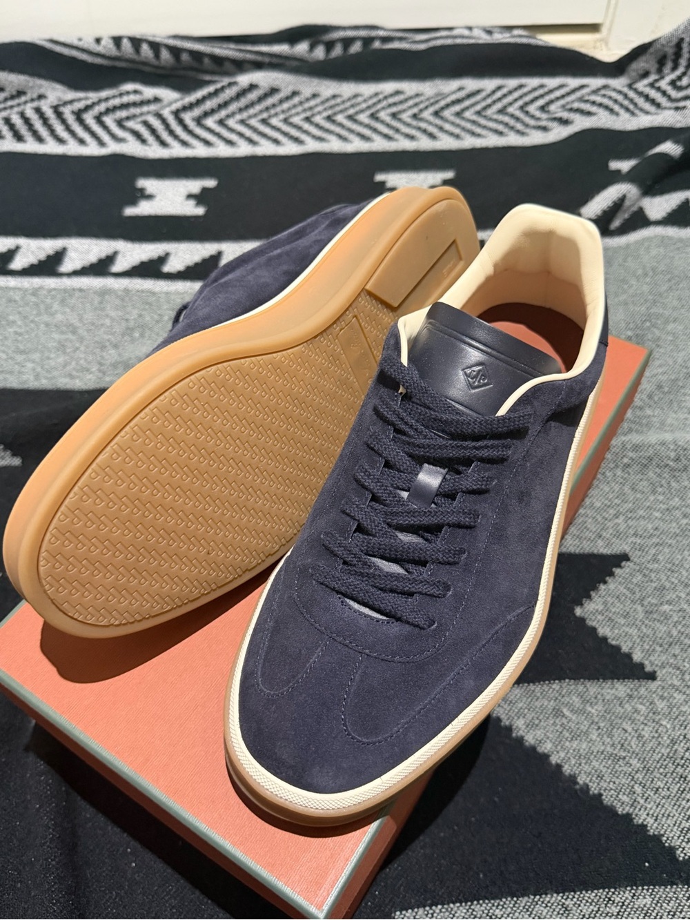Loro Piana Suede Sneakers in Navy and Cream size EU 43 new - Picture 5 of 8